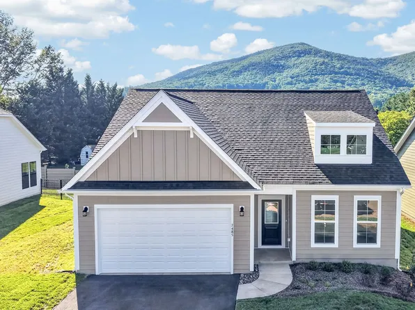 7485 Scenic Peak Way, Roanoke, VA 24019