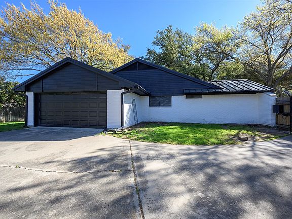 3rd image of 1035 Wilshire Dr