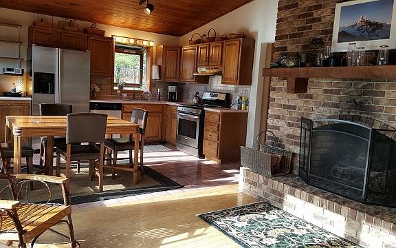 5th image of 145 Granny Ln
