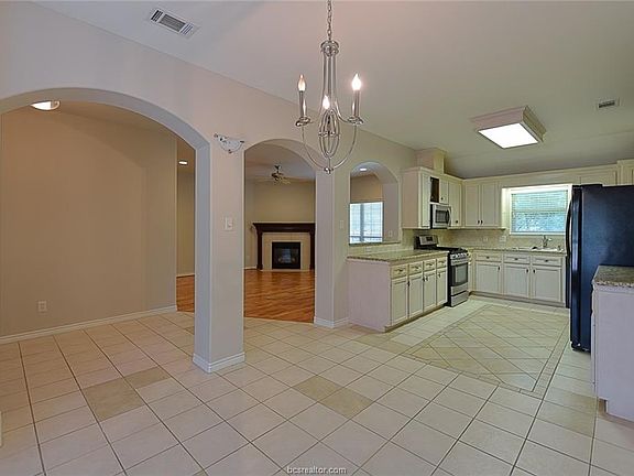 2nd image of 4418 Crayke Pl