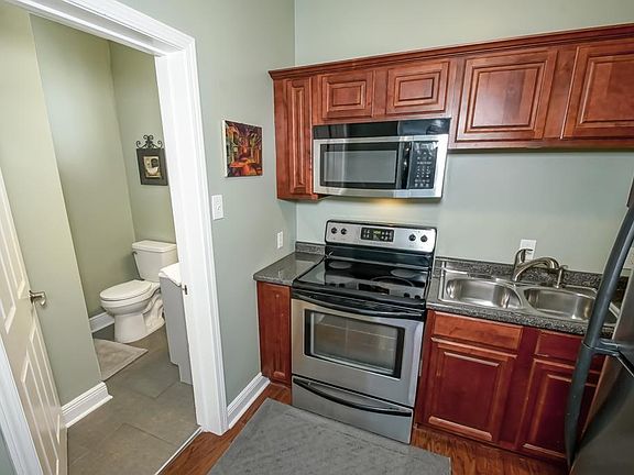 Fully updated and full sized kitchen