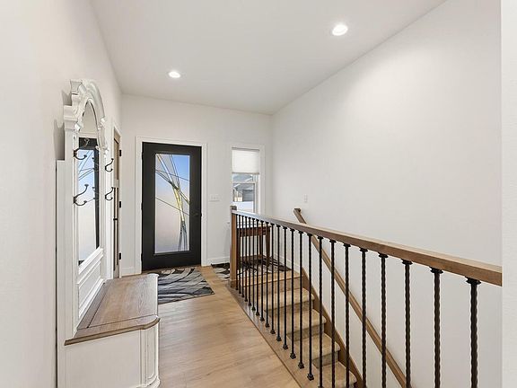 2nd image of 274 Weston ROAD