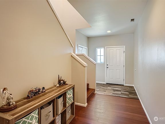 3rd image of 7213 180th Street E