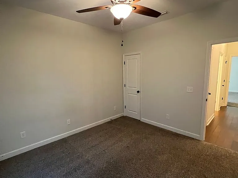 660 Valley Stream Dr — Photo 17