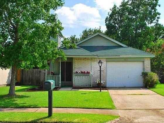 1st image of 11526 Eaglewood Dr