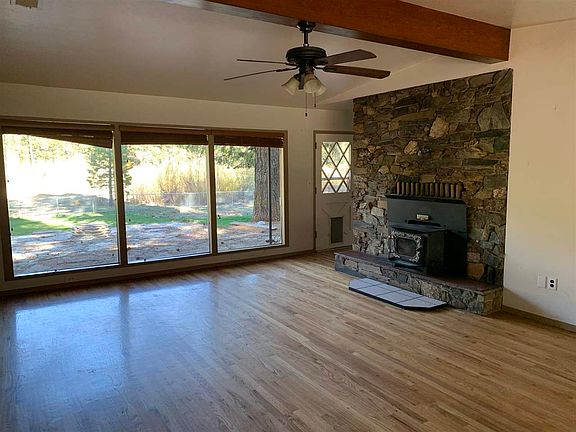 3rd image of 462880 Circle Dr