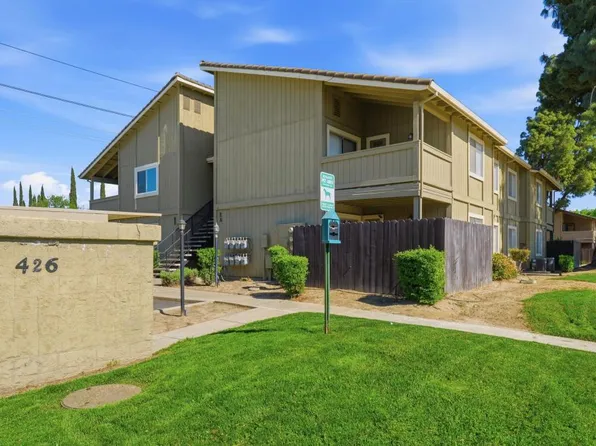 426 Cherry Ln APT H, Manteca, CA 95337