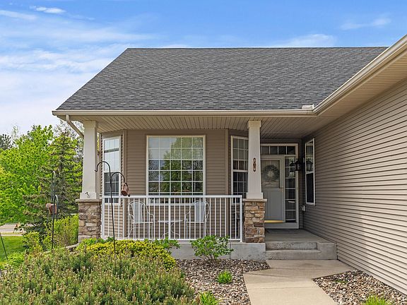 3rd image of 10511 Kingsway Ct