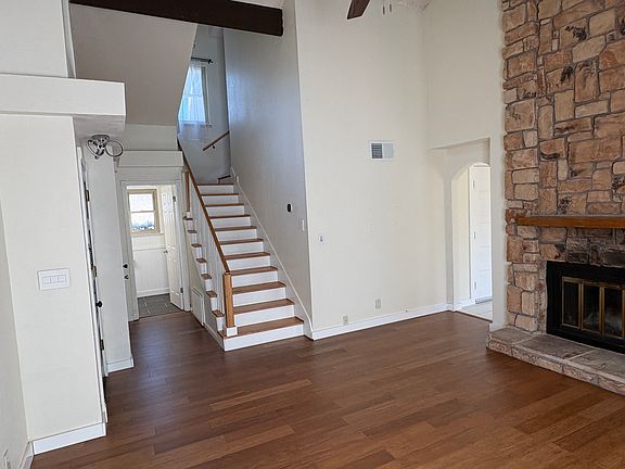 3rd image of 2367 Lake Meadow Cir