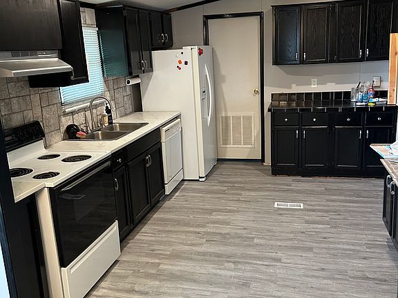 4th image of 1800 Preston On The Lake Blvd Trailer 512