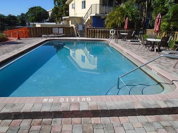 2nd image of 1818 E Oakland Park Blvd APT 86