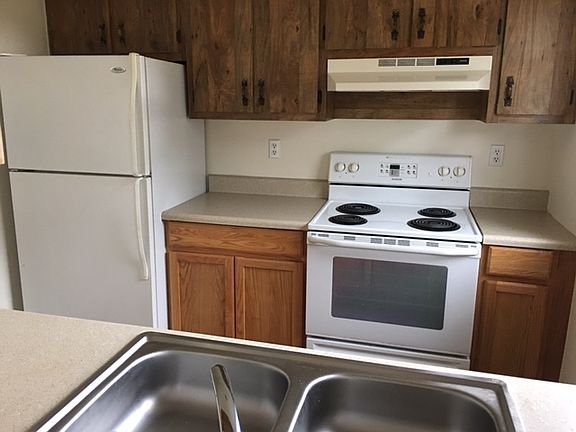 5th image of 873 NW 58th Ct