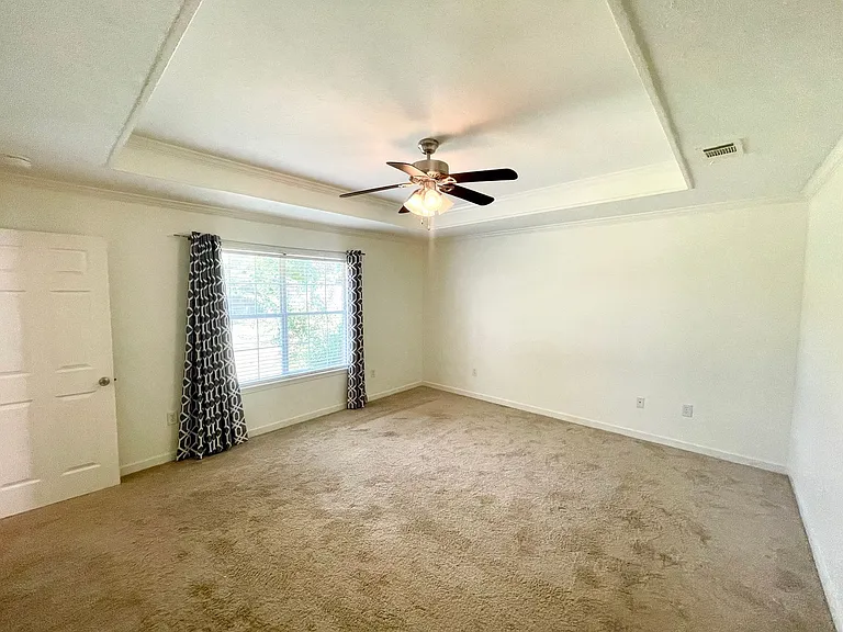 208 Chestnut Dr — Photo 9