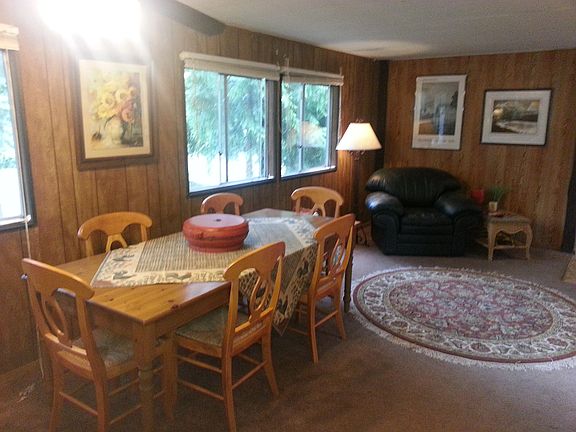4th image of 471 E Agate Dr