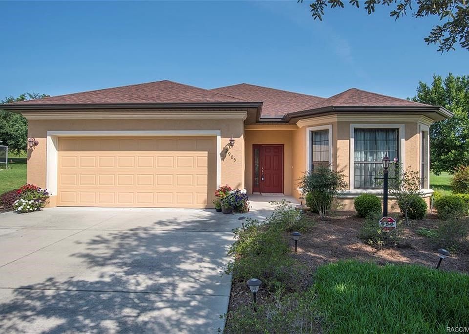 1st image of 2905 N Brentwood Cir