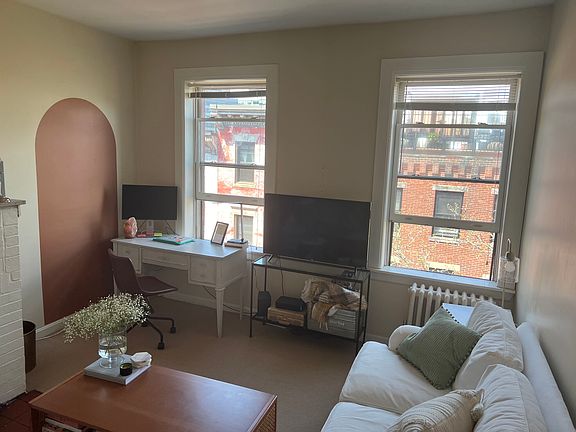 2nd image of 24 Phillips St APT 5