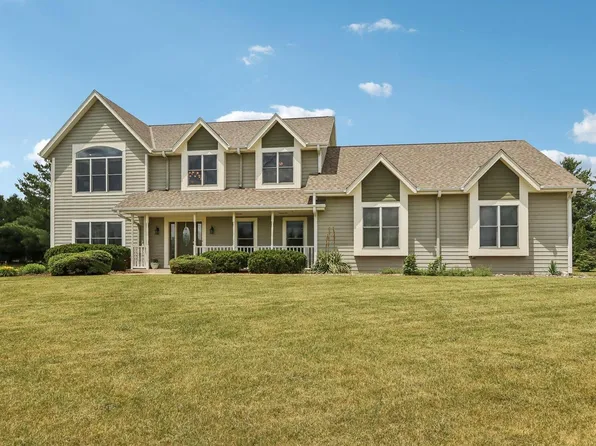 S94W31694 Gena DRIVE, Mukwonago, WI 53149