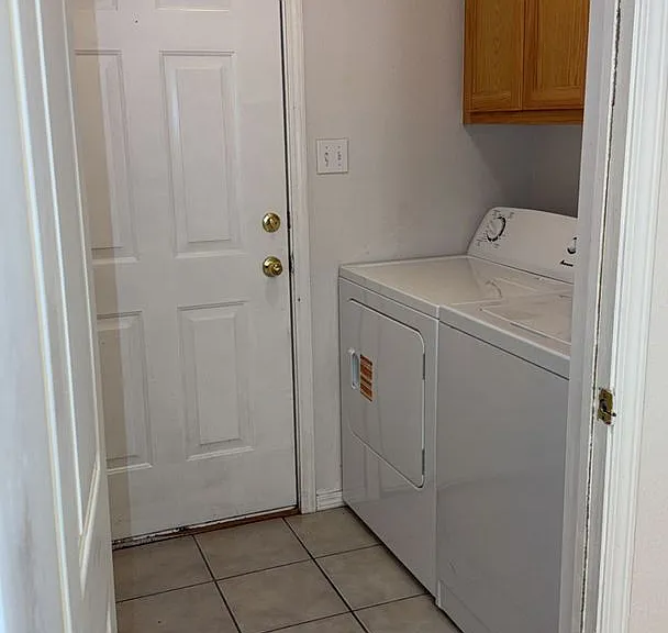 812 S. Elgin — Photo 12