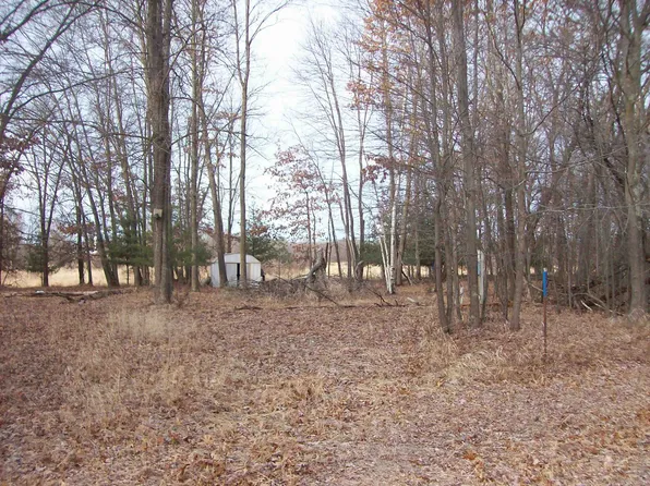 N5703 County Rd N, Princeton, WI 54968