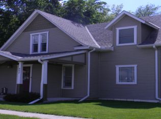 807 S 10th Ave, Broken Bow, NE 68822
