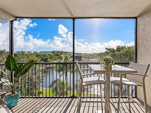 2nd image of 14 Royal Palm Way #5010