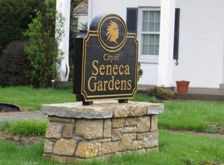 2313 Meadow Rd, Seneca Gardens, KY 40205