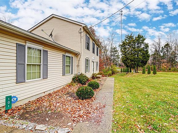 4th image of 101 Hilltop Dr