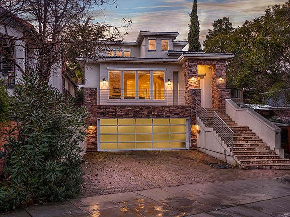 2nd image of 428 Avenue Del Ora
