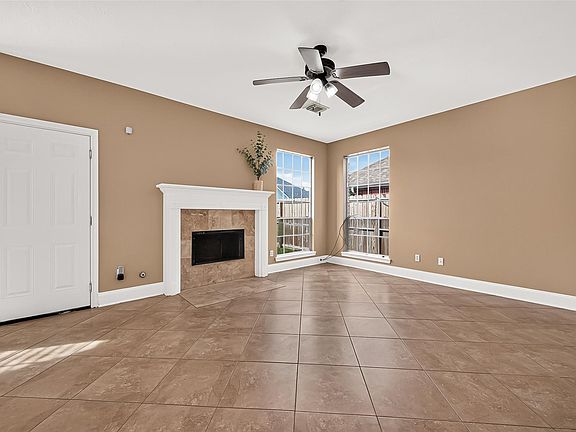 3rd image of 4011 Alexis Cir