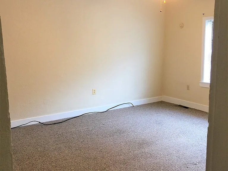 35 Wyoming St — Photo 23