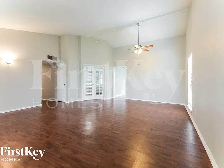 4412 Hale St — Photo 9