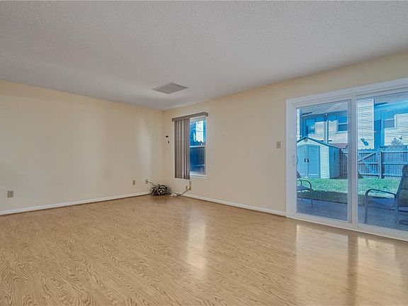 4th image of 4820 Afton Ct