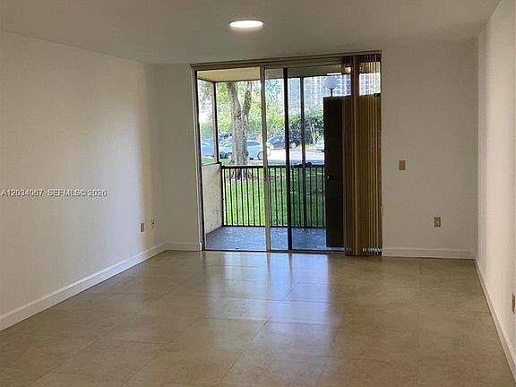 3rd image of 8373 Lake Dr #6