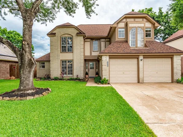 1417 S Heron Dr, Seabrook, TX 77586