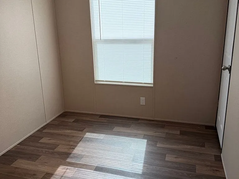 811 Bluebird Rd — Photo 11