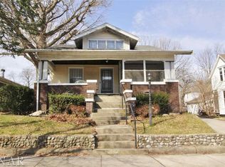 811 Summit St, Bloomington, IL 61701