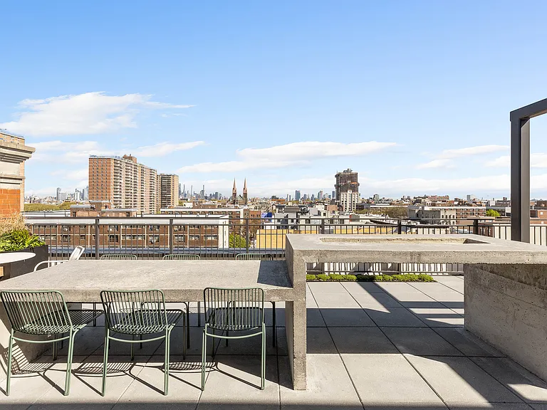 50 Varet St #4H — Photo 16