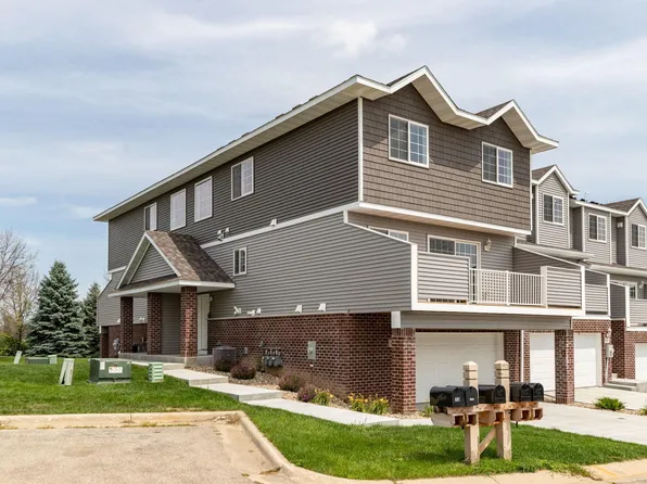 695 Shardlow Pl NE, Byron, MN 55920