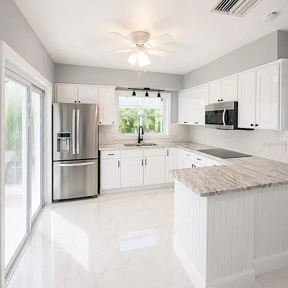 5124 Springwood Dr — Photo 5