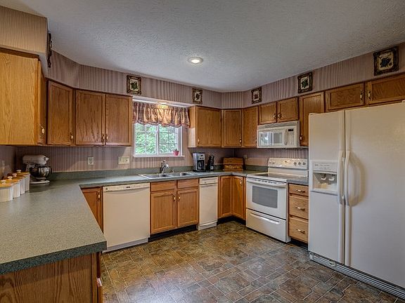 5th image of 11153 Misty Wood Ct
