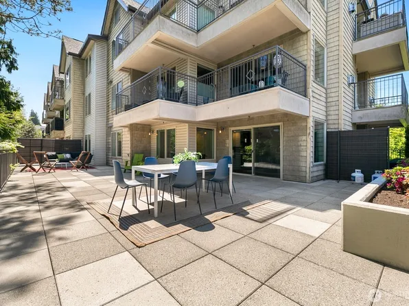 3121 W Government Way #204, Seattle, WA 98199