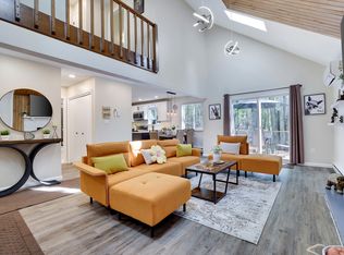 3060 Briarwood Dr, Tobyhanna, PA 18466