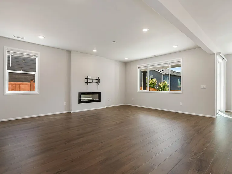 21112 42nd Dr SE — Photo 5