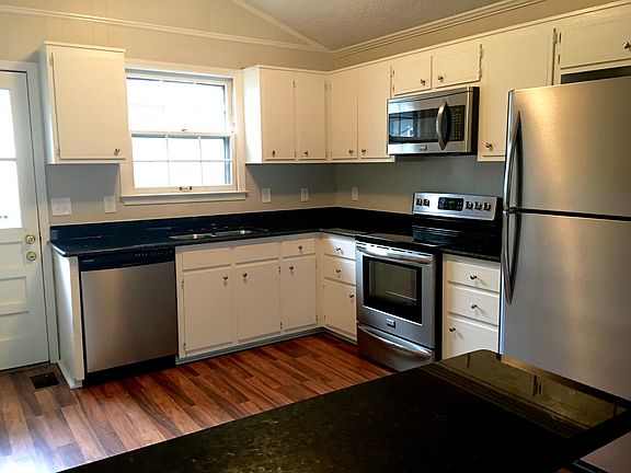 3rd image of 4014 Utah Ave #C
