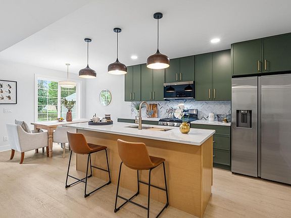 2nd image of 211 S 5th AVENUE