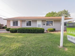 5192 Greentree Rd, Tinley Park, IL 60452