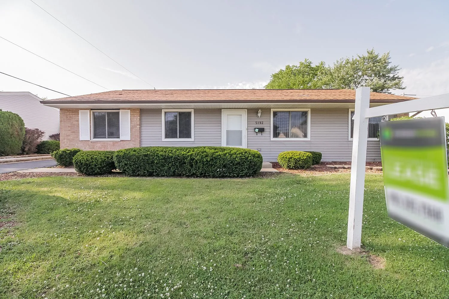5192 Greentree Rd photo 1