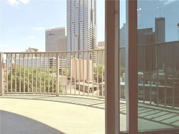 400 W Peachtree St NW Unit 1011, Atlanta, GA 30308
