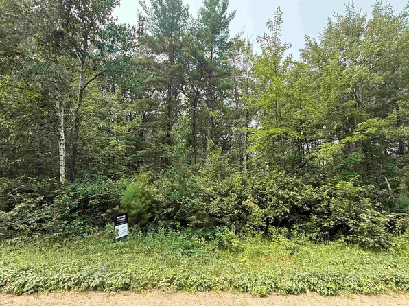 W1042 Mallard Bay Ct #95, Keshena, WI 54135