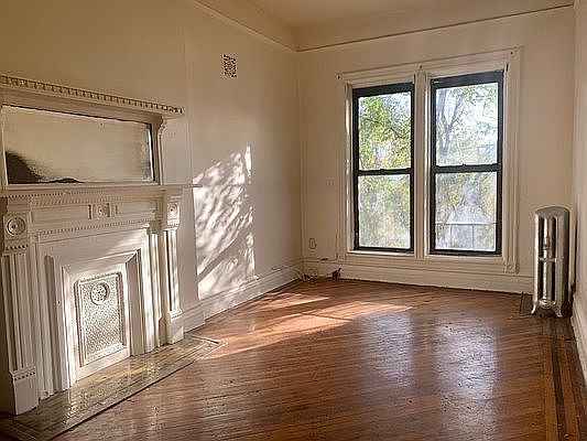 5th image of 30 Edgecombe Ave APT 4R